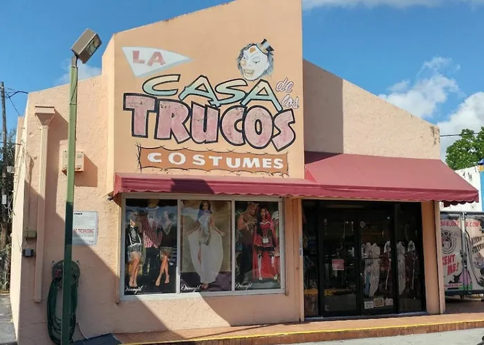 B5 Best Value On Private Bedroom With Private Bathroom In Little Havana, Miami